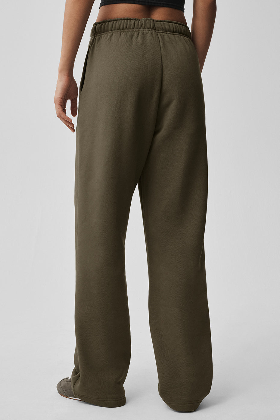 Accolade Straight Leg Sweatpant - Olive Tree