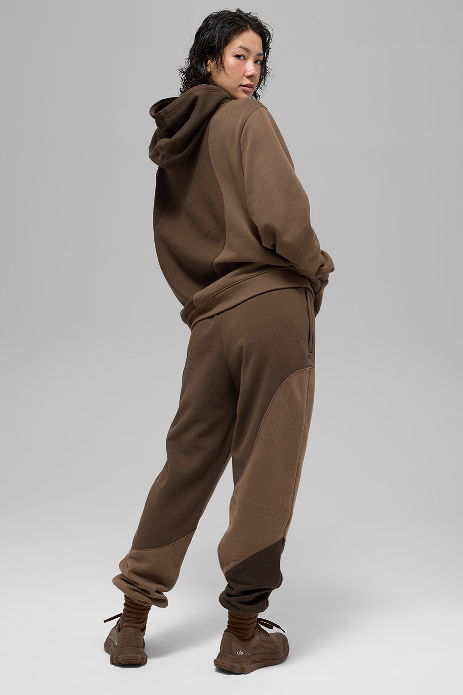 Make Waves Sweatpant - Espresso Tonal