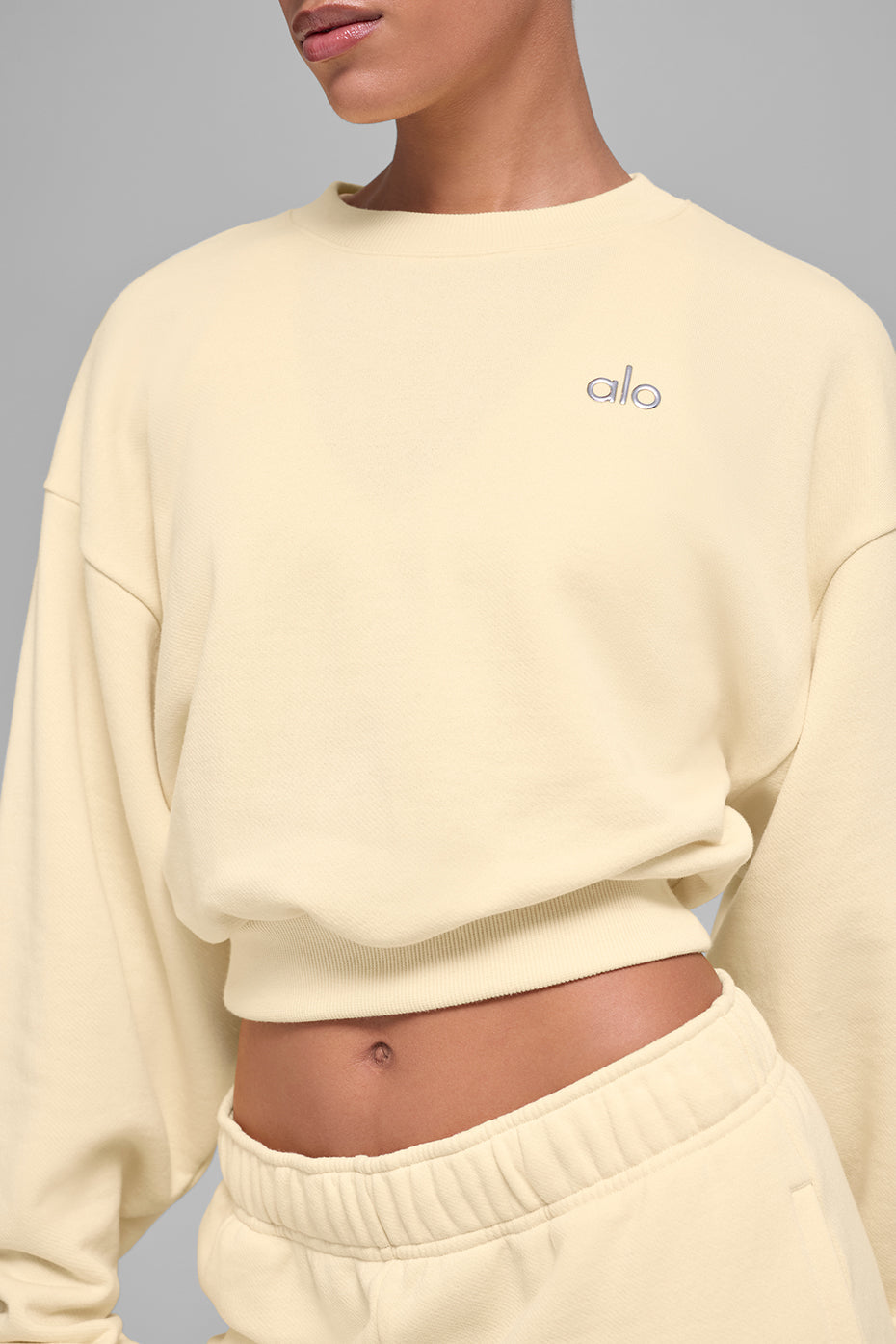 Cropped Accolade Crewneck - Candlelight Yellow