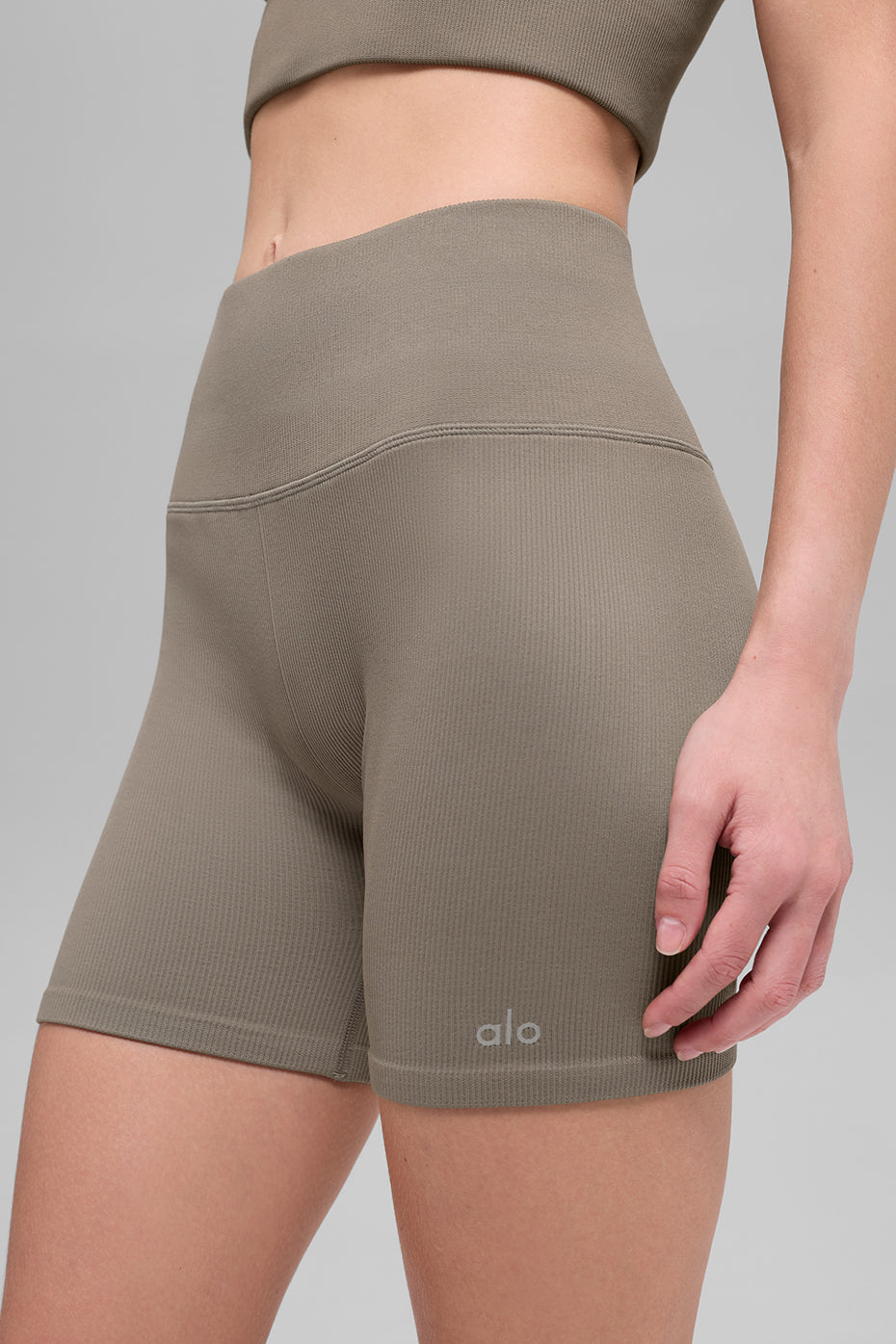 5" Seamless Ribbed Favorite Short - Light Cocoa