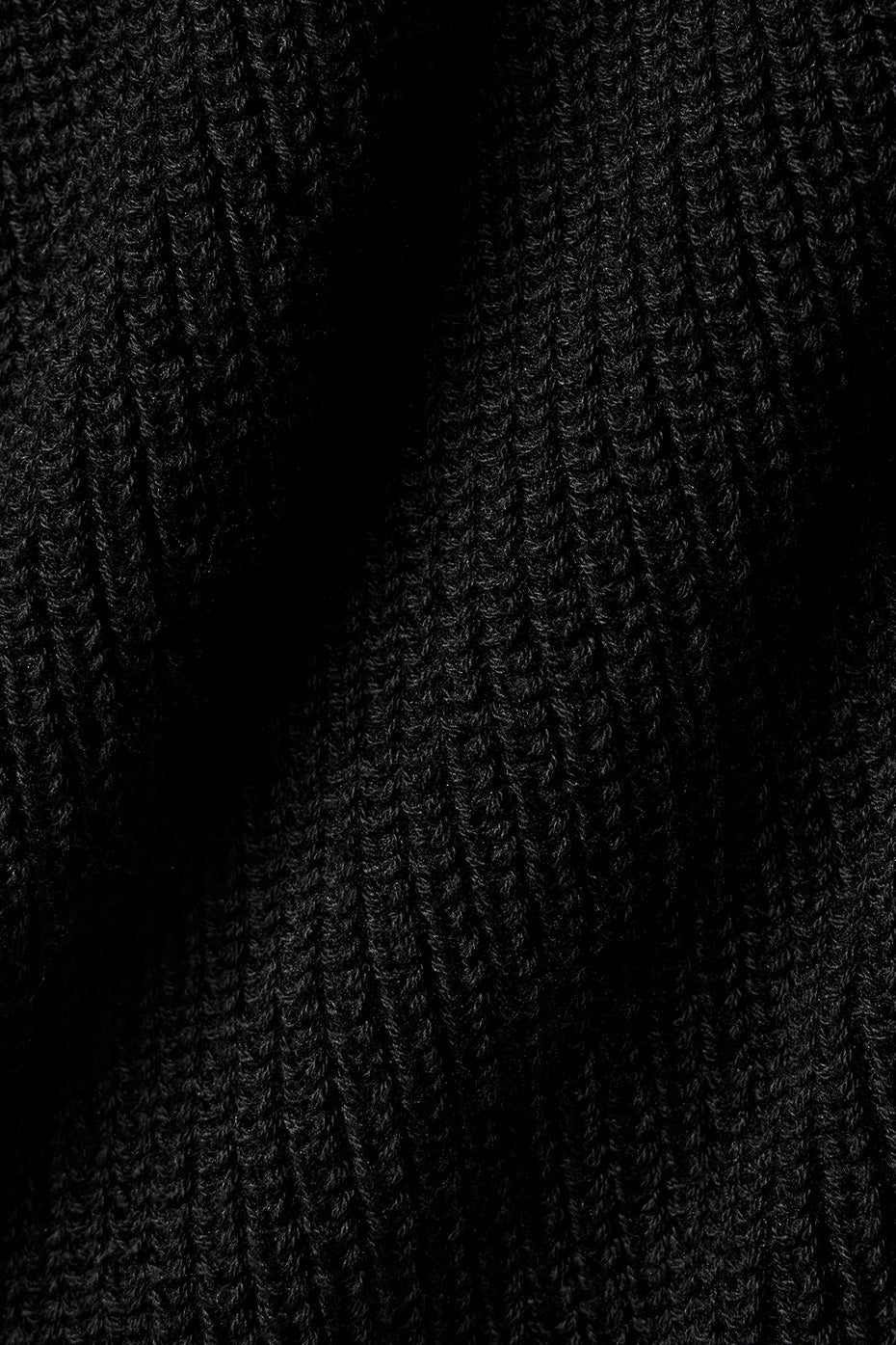 Supernatural Sweater Short - Black