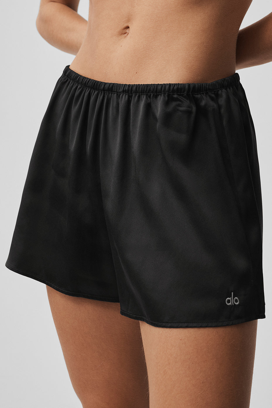 Silk Luminous Short - Black
